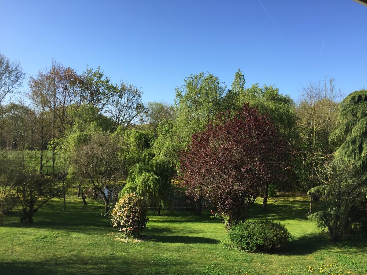 Bed and Breakfast Les Arbres Rouges à Sucé-sur-Erdre Extérieur photo