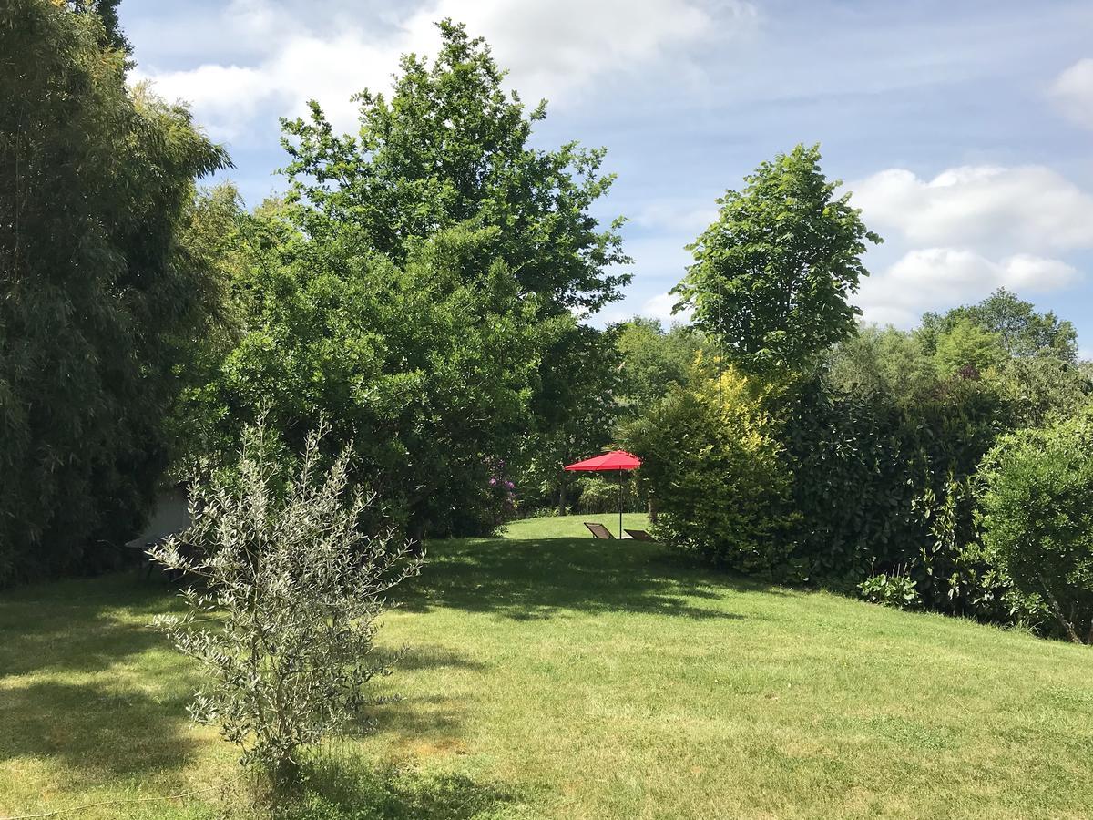 Bed and Breakfast Les Arbres Rouges à Sucé-sur-Erdre Extérieur photo